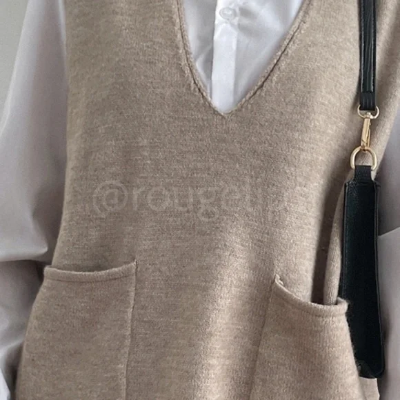 Knit Oversized Mini Vest Dress Khaki V-Neck with Pockets - Picture 7 of 9